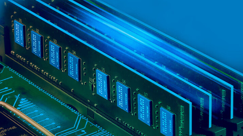 　该产品拥有高速内存，装备了4*DDR4内存卡槽，拥有64G高速内存兼容可靠。它的高频率大内存大幅提升了带宽，强劲的性能大大提升力量用户的工作效率。让用户不论何种环境都可以享受到高速流畅的体验。